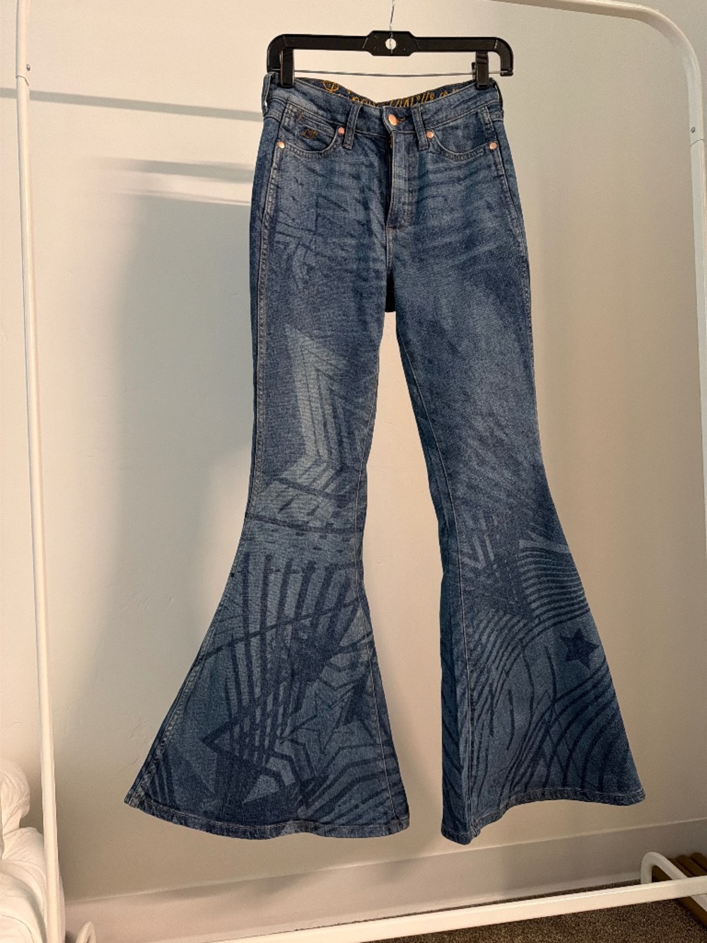 WRANGLER X LAINEY WILSON ROCKSTAR BELL BOTTOMS